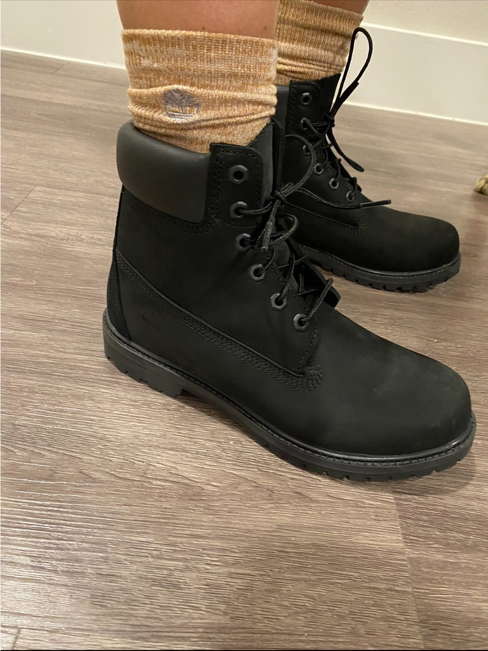 Timberland Women's Black Lace-Up Nubuck Boots